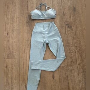 Alo yoga airlift set